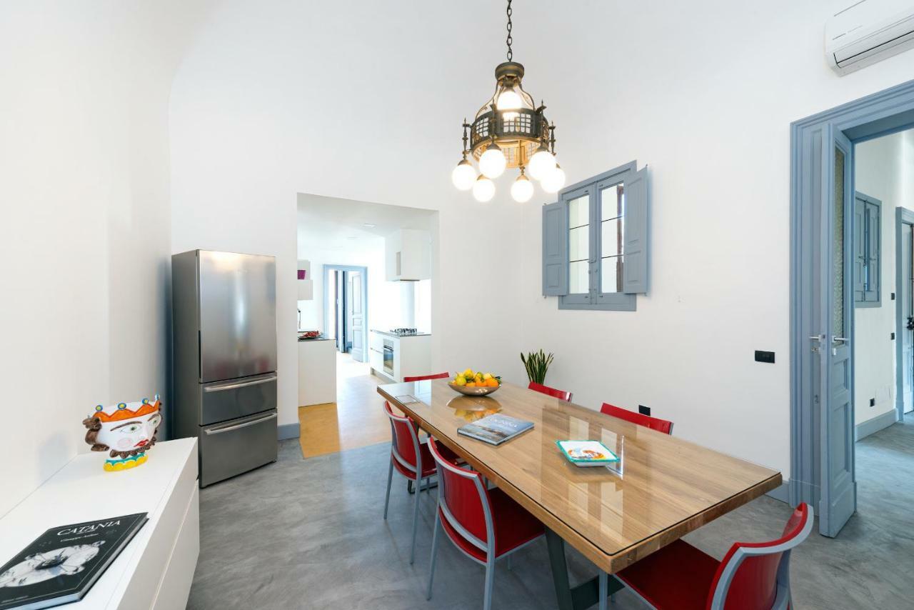 Vico Santa Filomena Apartment Catania Bagian luar foto