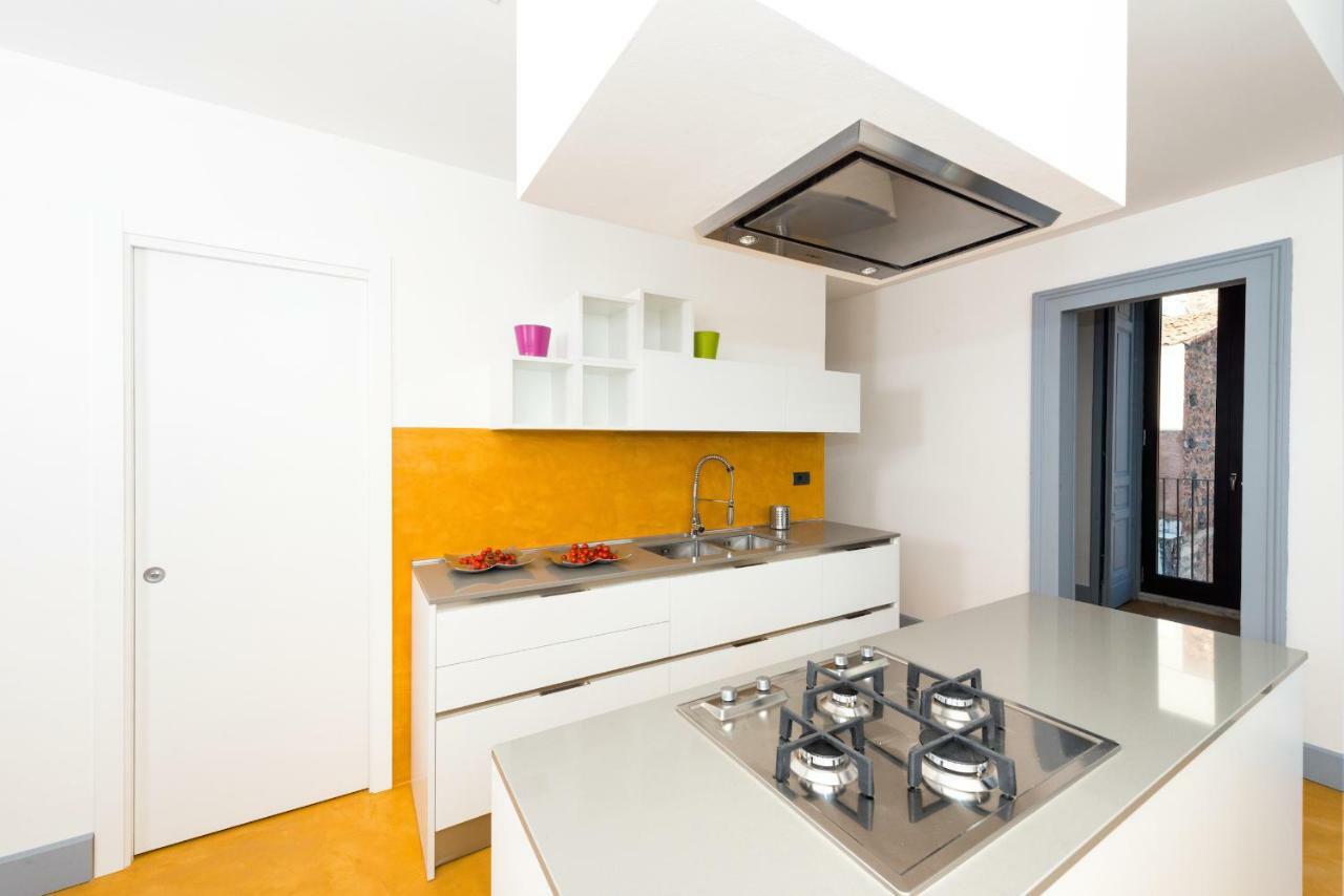 Vico Santa Filomena Apartment Catania Bagian luar foto