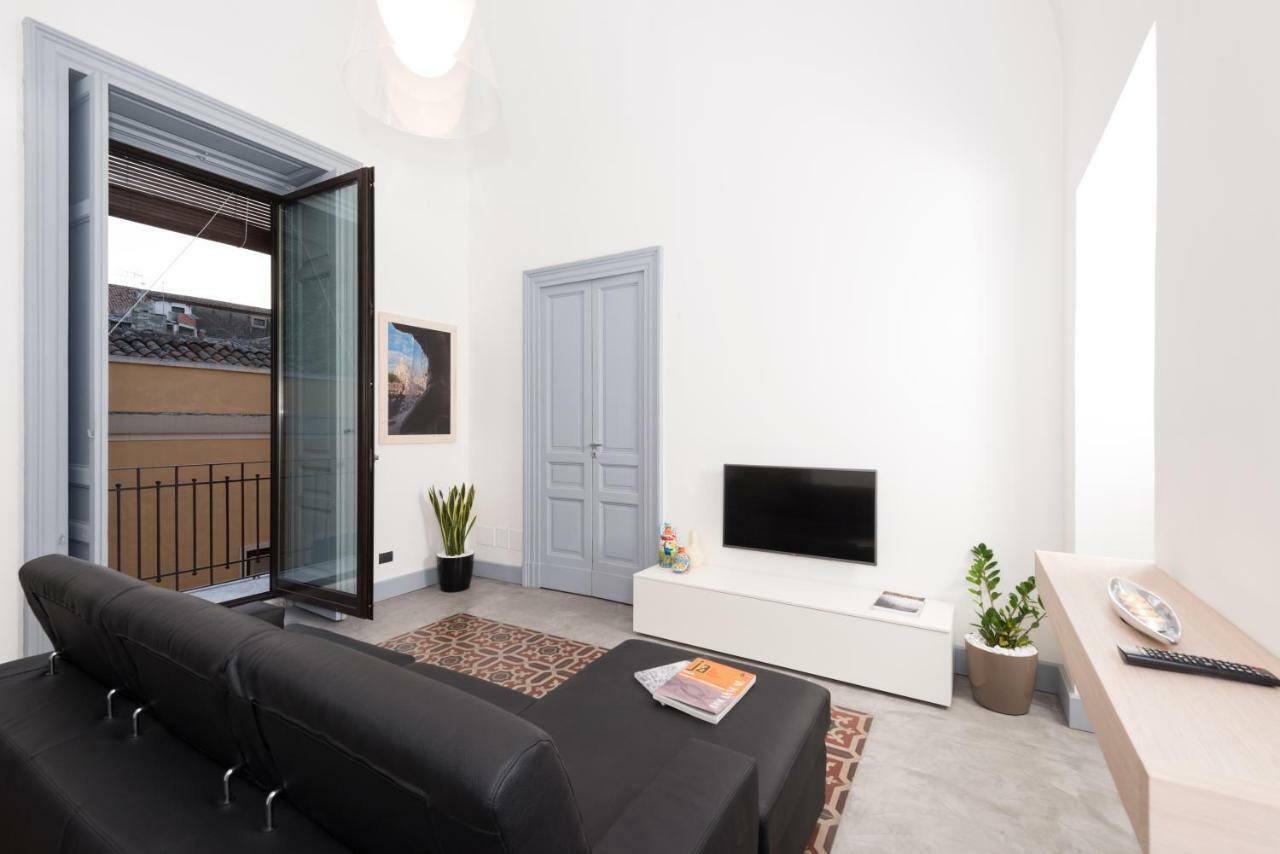 Vico Santa Filomena Apartment Catania Bagian luar foto